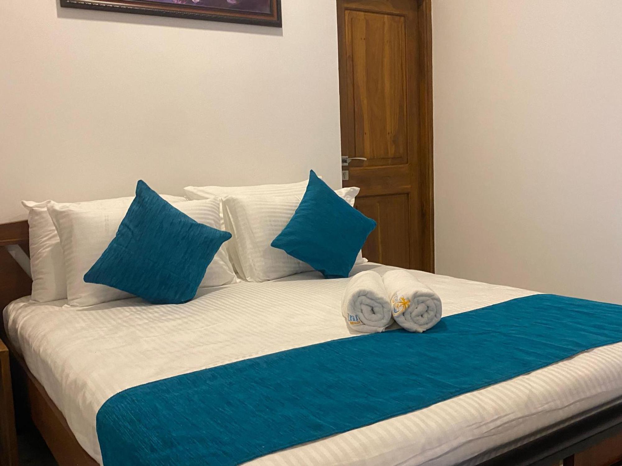 Trinco Beach Resort Trincomalee Dış mekan fotoğraf
